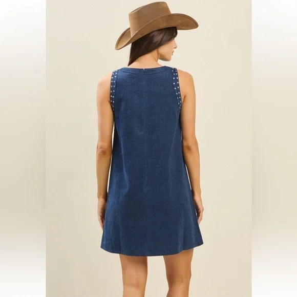New Trendy Blue Denim Studded Sleeveless Shift Style Dress